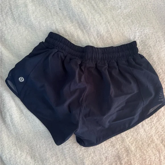 Women's Hotty Hot Low-Rise Lined Short 2.5"- Navy - Size 2 - Picture 2 of 3